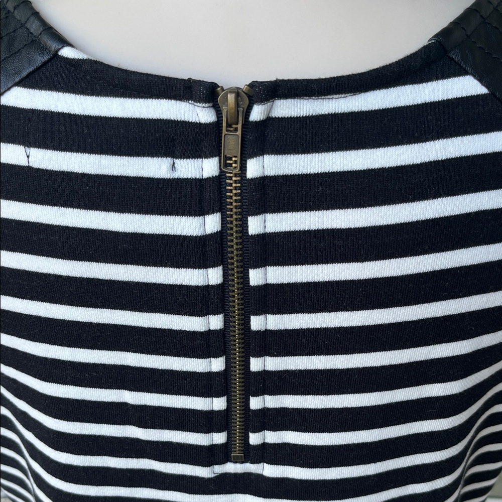 New Sanctuary Black and White Striped long blouse - Picture 12 of 16